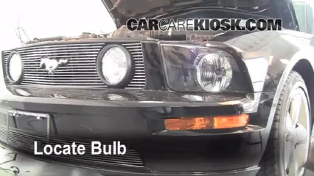 2006 Ford Mustang GT 4.6L V8 Coupe Lights Fog Light (replace bulb)
